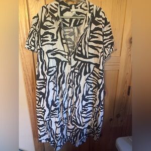 Ava & Viv Black and White Zebra Print Dress Size 4XL